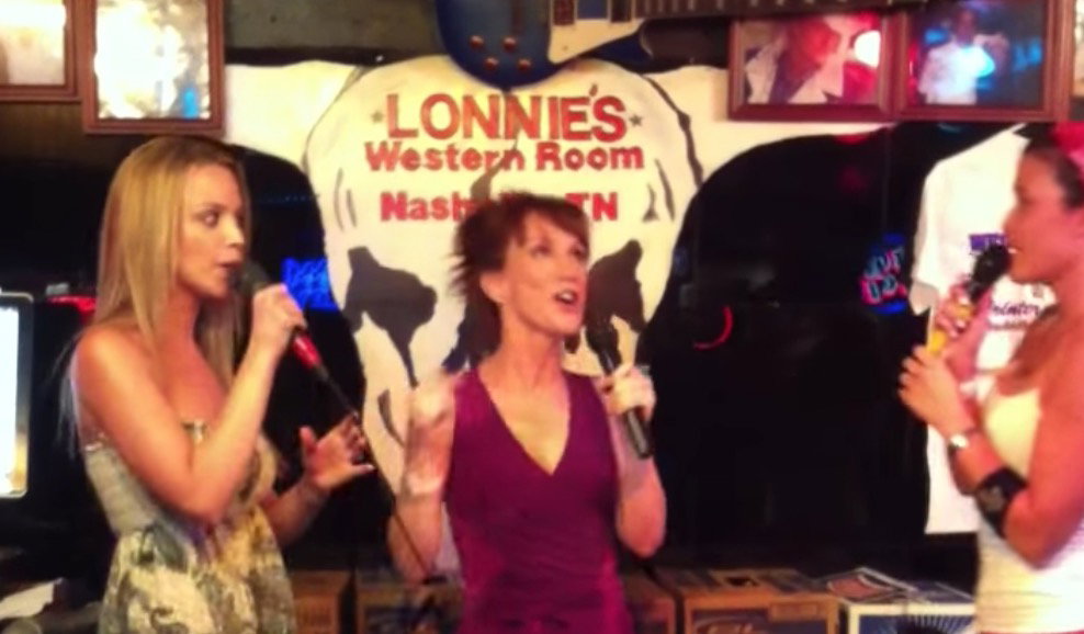 Kathy Griffin singing at Lonnie's Western Room